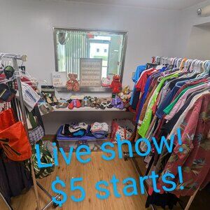 Like this flyer to be notified of my future shows! Thank you!!🫶🏼